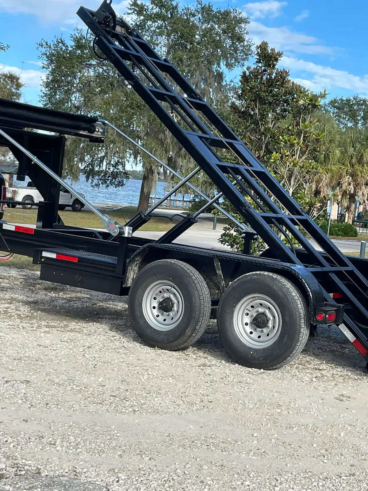Roll-off dumpster delivered in Bartow, FL